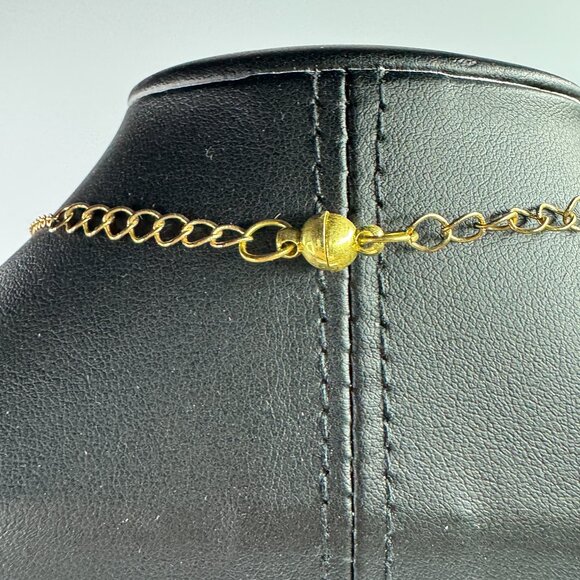 Gold Tone Chain Necklace Feathers Owl Pendant 20 inches - Picture 5 of 5